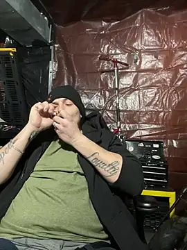 joeycbigcock online show from January 2025 09:57:01 PM