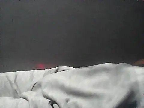 OminousSnug online show from September 2025 02:56:02 AM