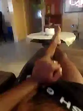 OminousSnug online show from October 2025 03:18:02 PM