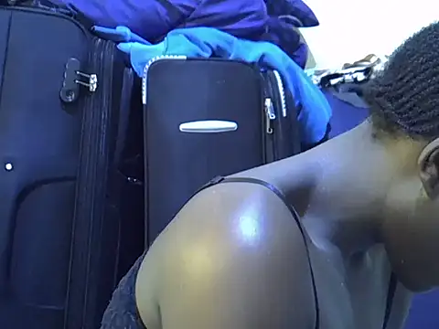 Snapshot of Adaline-Paris chatting on October 2025 04:57:01 AM Adaline-Paris online show from October 2025 04:57:01 AM