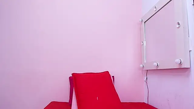 Snapshot of kendal_rossi chatting on October 2025 12:03:02 PM kendal rossi online show from October 2025 12:03:02 PM