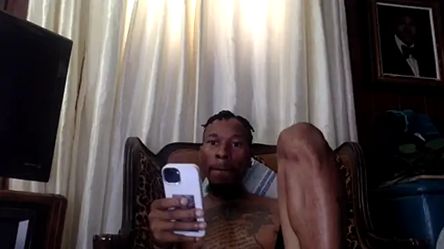 KingDerRico online show from November 2025 04:19:02 PM