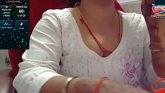 Snapshot of Gulaboo_bhabi chatting on October 2025 01:42:02 PM Gulaboo bhabi online show from October 2025 01:42:02 PM