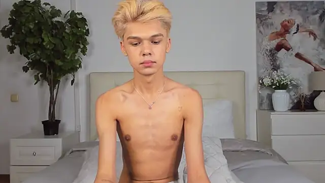 Felix Rey online show from February 2025 09:57:01 PM