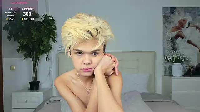 Felix Rey online show from March 2025 05:53:02 PM