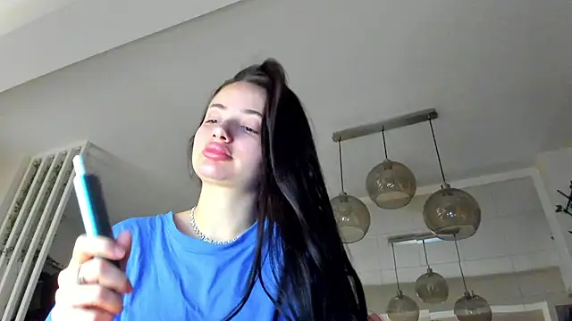 IreneVON online show from November 2025 04:33:02 AM