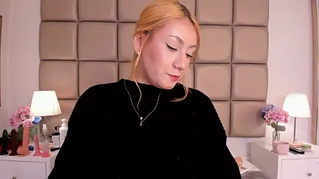 Emily robertss online show from January 2025 10:34:01 PM