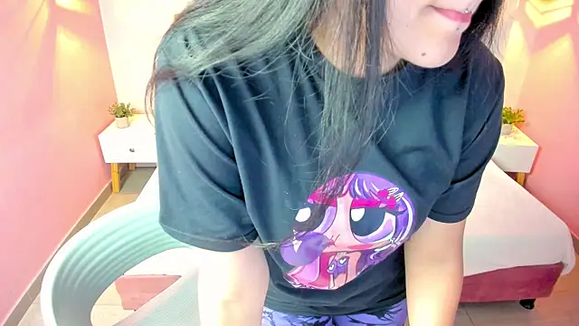Lili Monroy online show from January 2025 12:48:01 PM