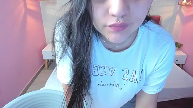 Lili Monroy online show from February 2025 12:49:02 PM