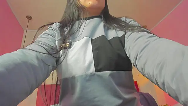 Lili Monroy online show from February 2025 12:13:01 PM