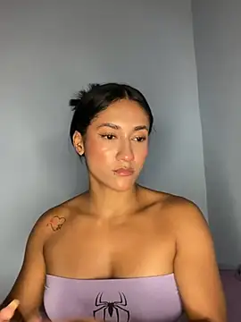 mailyreid online show from December 2024 03:26:02 AM