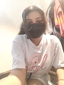 Snapshot of Sonam-378 chatting on January 2025 08:58:02 PM Sonam-378 online show from January 2025 08:58:02 PM