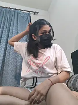 Snapshot of Sonam-378 chatting on February 2025 05:55:02 PM Sonam-378 online show from February 2025 05:55:02 PM