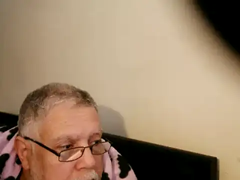 100Tauros online show from March 2025 12:01:01 PM