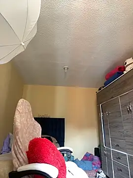 liaqueen610 online show from October 2025 05:08:01 PM