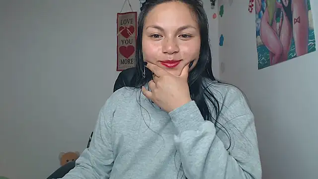 Snapshot of Zafiroweb09 chatting on December 2024 08:35:01 AM Zafiroweb09 online show from December 2024 08:35:01 AM