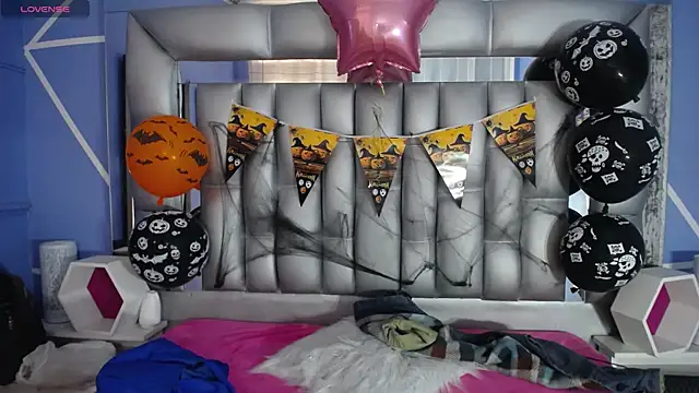 sophia ny online show from October 2025 01:45:02 PM