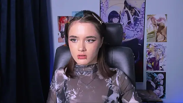 liana kisses online show from December 2024 02:20:01 AM