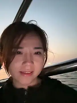Efangfang online show from December 2024 10:03:01 AM