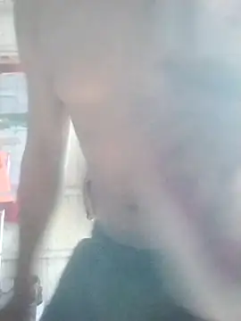 Snapshot of leyel00155 chatting on November 2025 01:33:01 PM leyel00155 online show from November 2025 01:33:01 PM