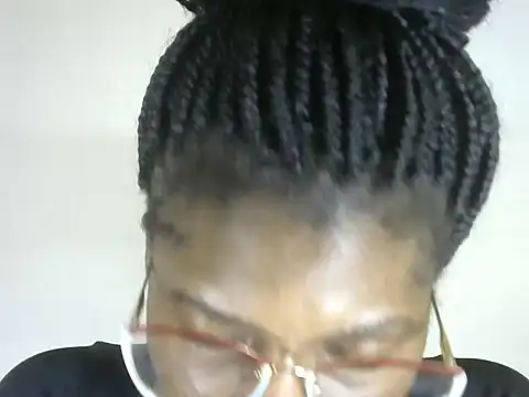 Pretty-emmie online show from October 2025 05:05:01 AM