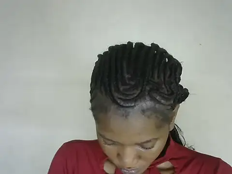 Pretty-emmie online show from October 2025 03:18:01 AM