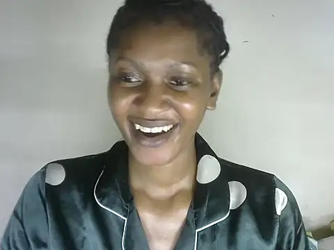 Pretty-emmie online show from November 2025 11:12:02 AM