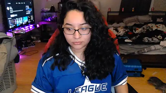 Elliewgfs online show from December 2024 02:28:01 AM