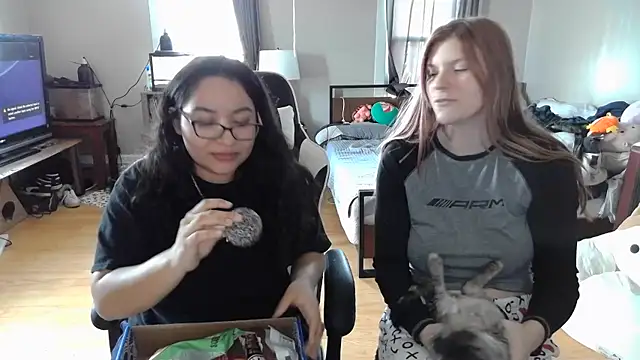 Elliewgfs online show from February 2025 07:14:01 PM