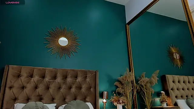 AprilWong online show from March 2025 12:22:01 PM