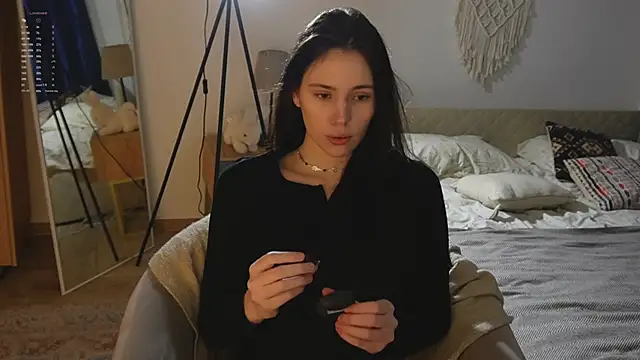 jennetdoll online show from November 2025 01:44:02 PM