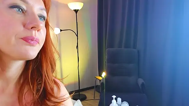 AlexaLenee online show from December 2024 08:37:02 AM