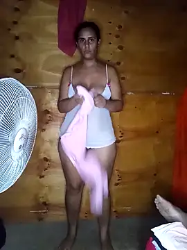 Snapshot of Andreita_95 chatting on March 2025 09:37:02 PM Andreita 95 online show from March 2025 09:37:02 PM