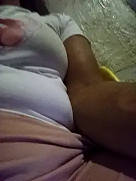 Snapshot of Andreita_95 chatting on March 2025 04:30:02 AM Andreita 95 online show from March 2025 04:30:02 AM