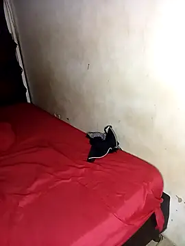 Snapshot of Andreita_95 chatting on March 2025 11:03:02 PM Andreita 95 online show from March 2025 11:03:02 PM