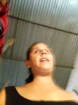 Snapshot of Andreita_95 chatting on October 2025 11:00:02 PM Andreita 95 online show from October 2025 11:00:02 PM