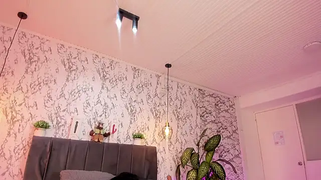 Snapshot of aihnoa_split chatting on October 2025 12:28:01 PM aihnoa split online show from October 2025 12:28:01 PM