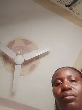 Snapshot of SWEETRENNE_ chatting on October 2025 06:09:01 PM SWEETRENNE online show from October 2025 06:09:01 PM