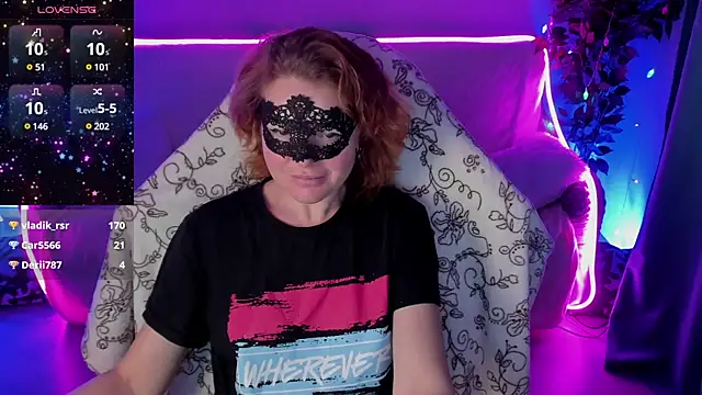 Sexy-Housewife online show from December 2024 12:51:02 AM