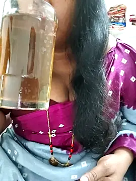 Snapshot of Swapna_143 chatting on October 2025 03:25:01 AM Swapna 143 online show from October 2025 03:25:01 AM