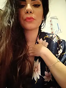 Saturnia Yvonne online show from February 2025 12:05:02 AM