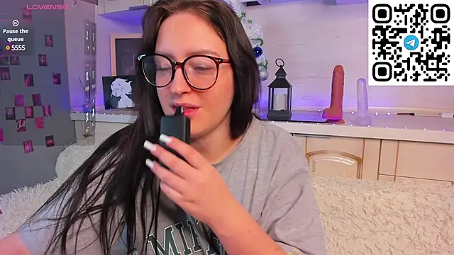 Kruela Eva online show from January 2025 11:26:01 PM