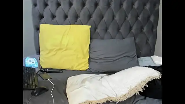 Snapshot of DIRTYTALKINQUEEN chatting on October 2025 08:06:02 PM DIRTYTALKINQUEEN online show from October 2025 08:06:02 PM