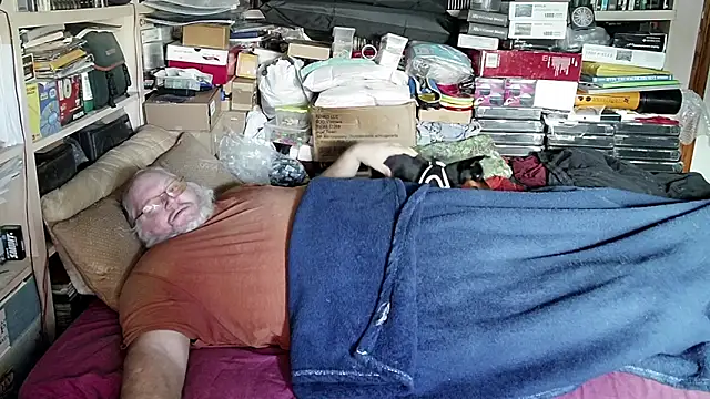 hadeszeuss2 online show from December 2024 01:38:02 PM