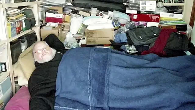 hadeszeuss2 online show from December 2024 04:46:02 PM