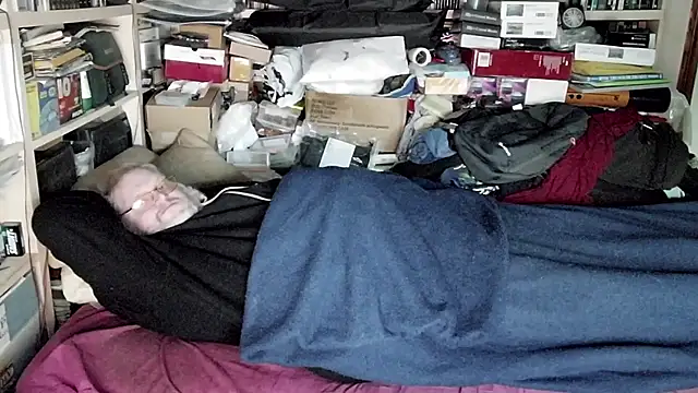 hadeszeuss2 online show from December 2024 04:36:01 PM