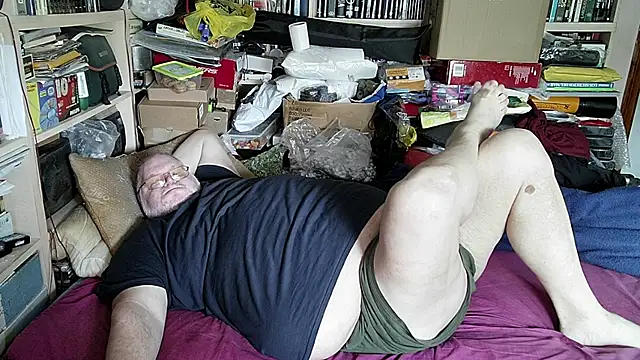 hadeszeuss2 online show from February 2025 02:27:02 PM