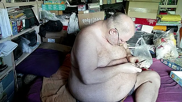 hadeszeuss2 online show from October 2025 02:13:01 PM