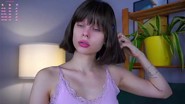 RexanneHatt online show from October 2025 01:28:01 AM