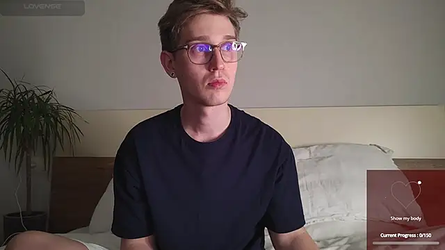 Snapshot of Shirizi chatting on November 2025 06:30:02 PM Shirizi online show from November 2025 06:30:02 PM